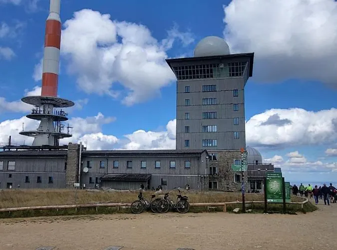 Zur Bergoase Mit Schwimmbad Fuer Gross Und Klein